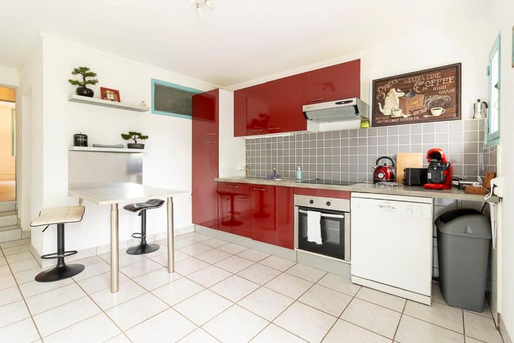Les Berges De L'Oust Apartamento Malestroit Exterior foto